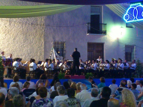 La banda d'Aigües al concert de música festera del 2012